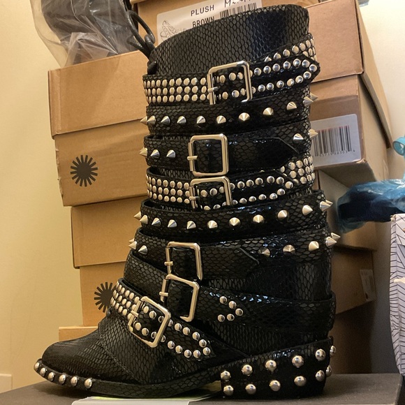 🆕JEFFREY CAMPBELL DRACO STUD WEDGE MOTO BOOTS BLACK SHINY SNAKE SILVER SIZE 7.5 - Picture 5 of 13